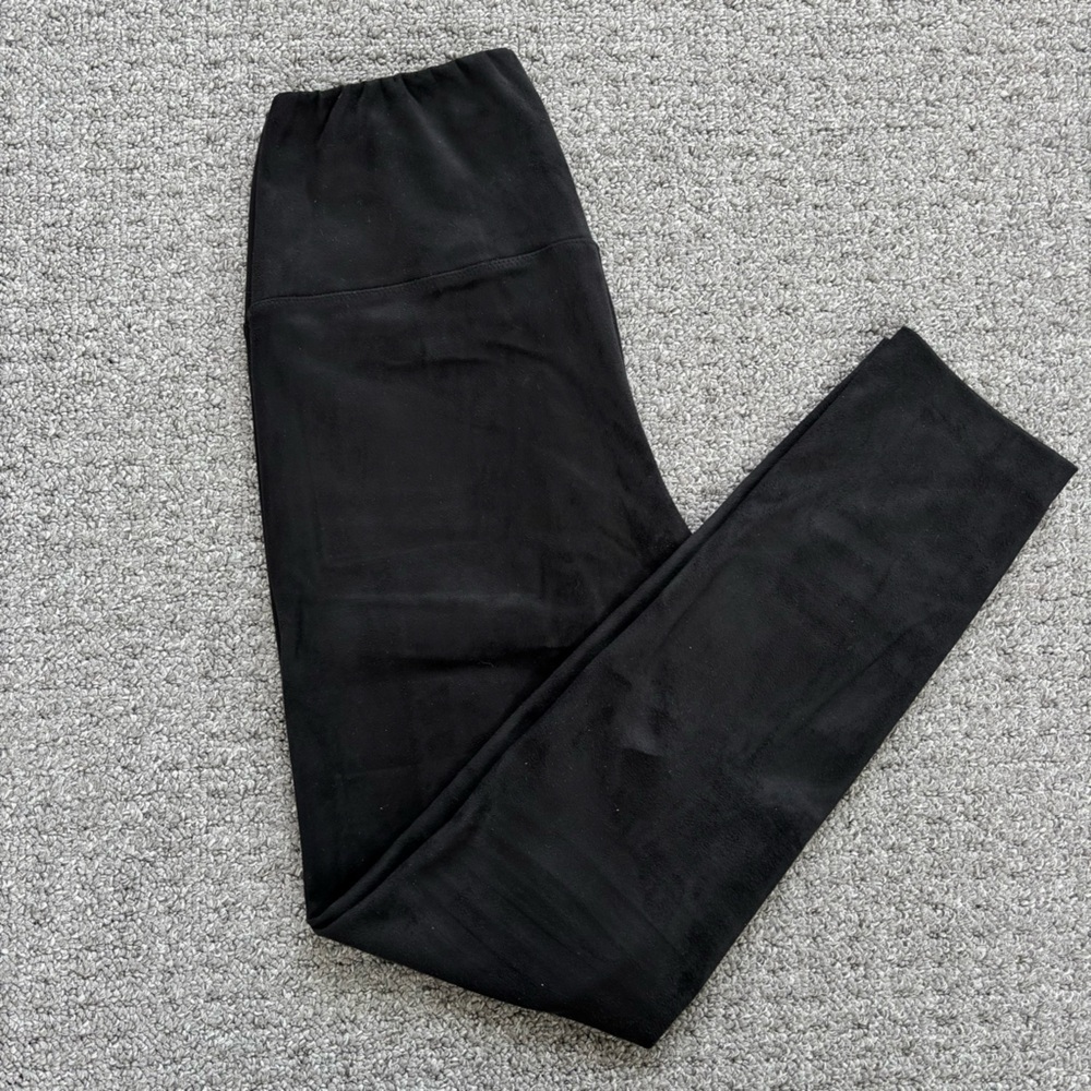 Aritzia Wilfred Free Daria Vegan Suede Legging, black, size small - Picture 5 of 5